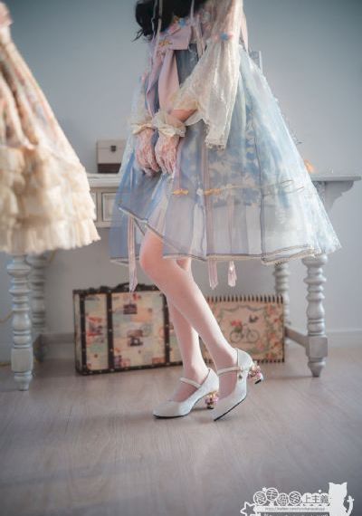 女明星被躁在线观看免费