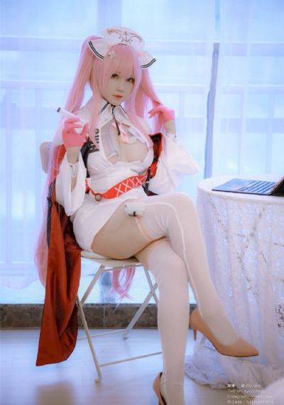 新村晶